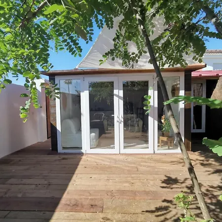 Casita Independiente Con Terraza Holiday home El Puerto de Santa Maria